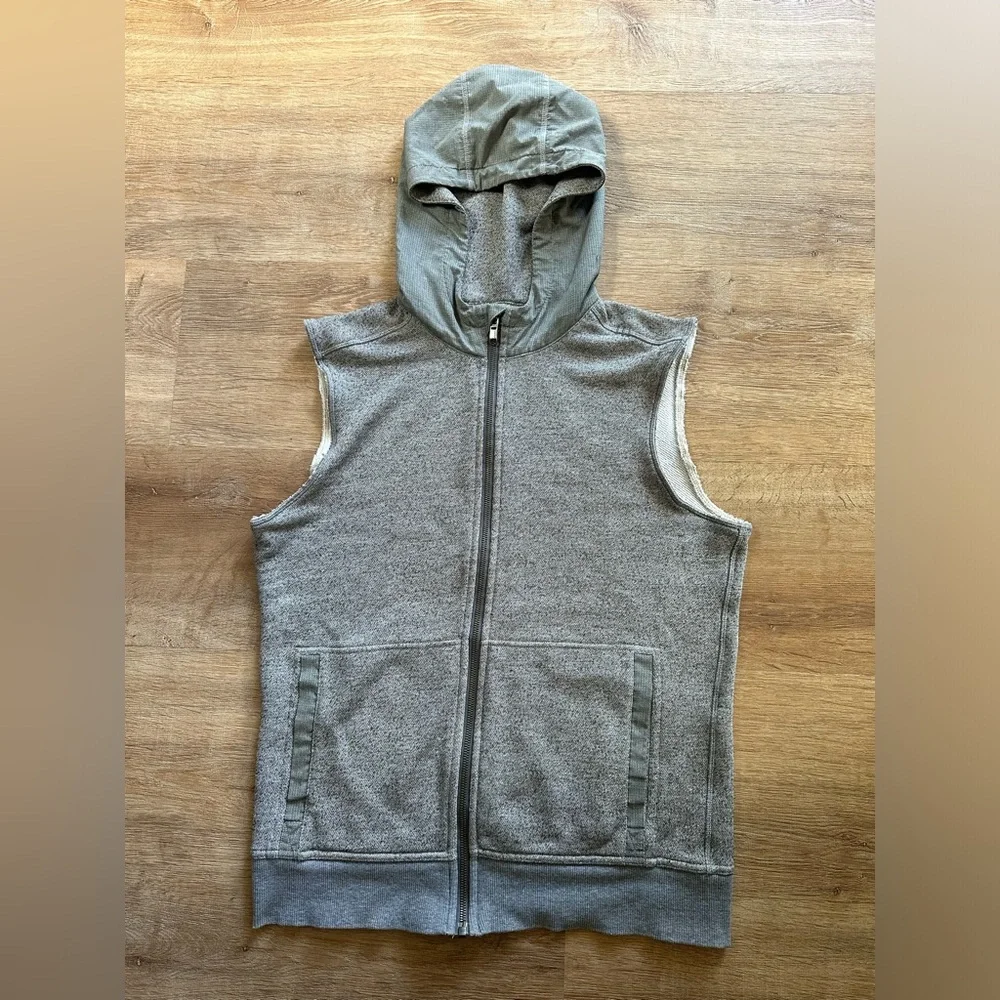 Mens Lululemon Zip up Hoodie Vest Size Medium Grey - Picture 1 of 13